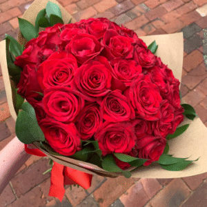 Buquê com 62 Rosas Vermelhas